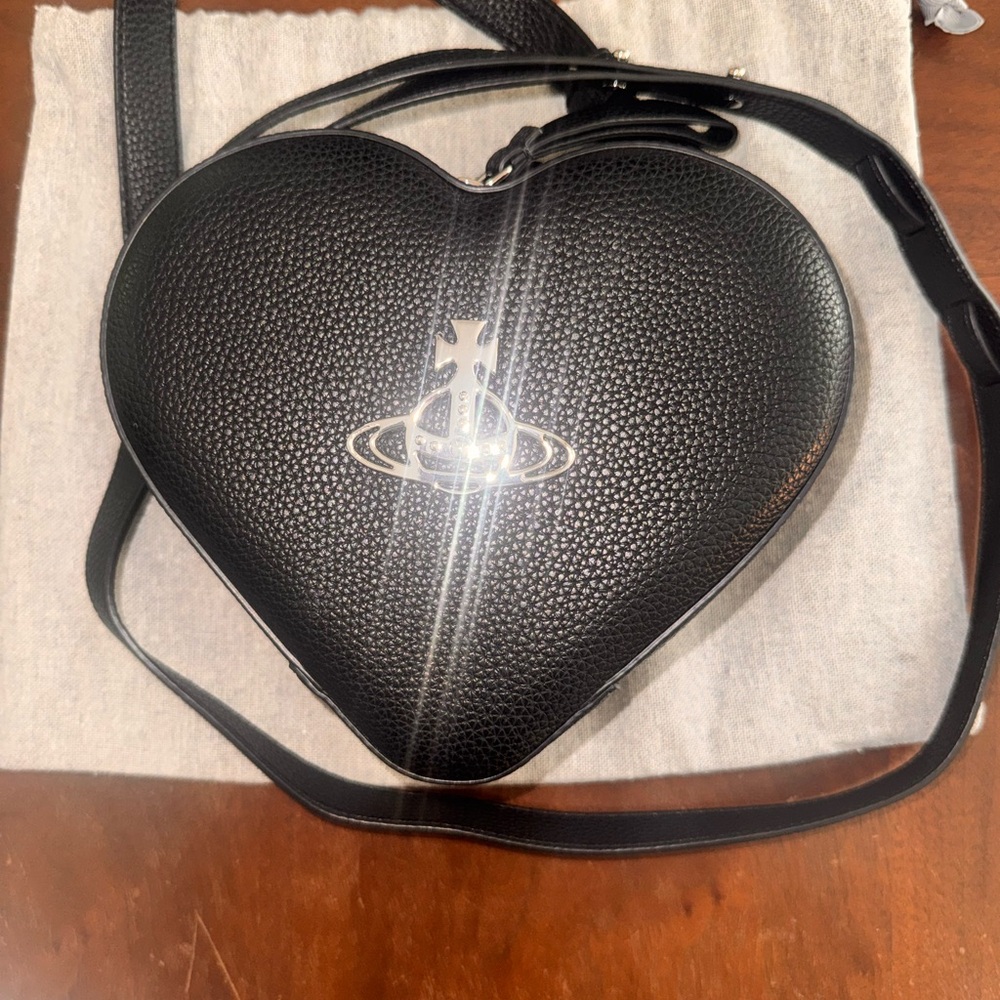 NWOT Vivienne Westwood Black Heart Mini Bag - Picture 2 of 4